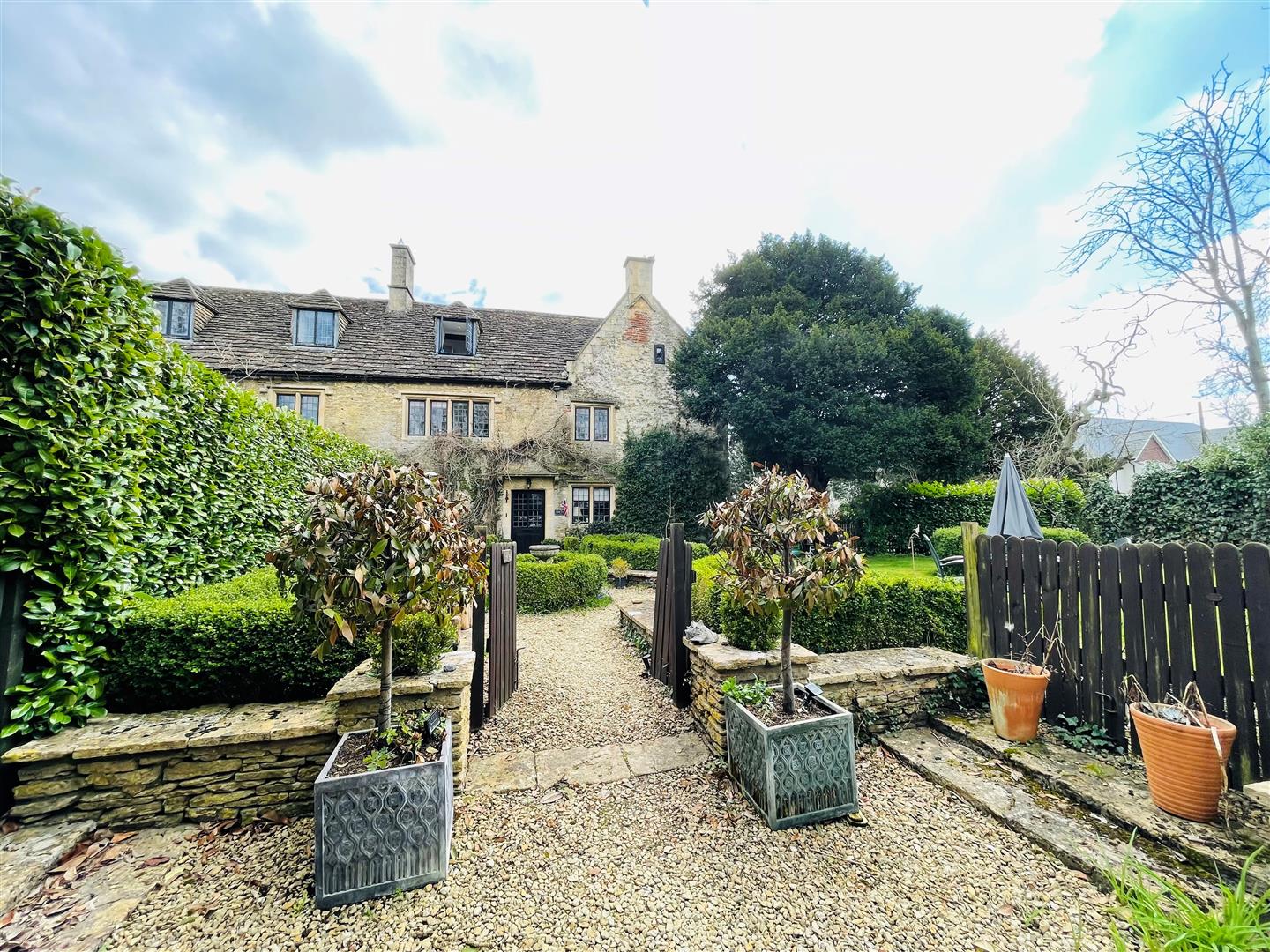 Shurnhold, Melksham Lock and Key